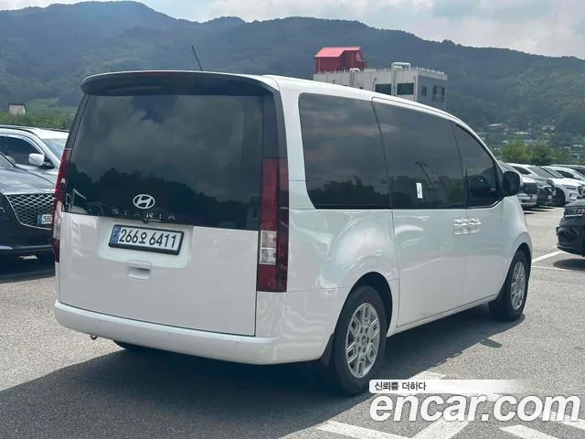 Hyundai Staria Staria Tourer 9 мест — Фото автомобиля 2