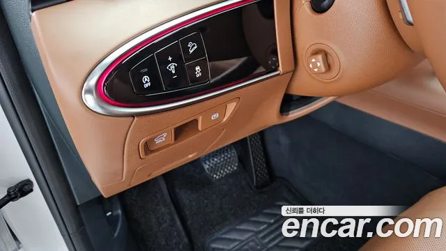 Genesis GV70 2.5T Бензин AWD — Фото автомобиля 15