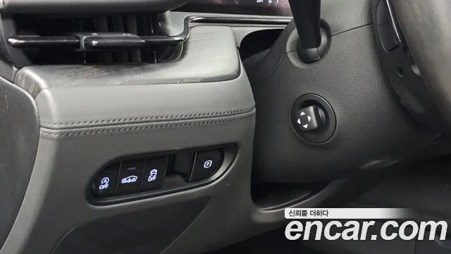 Genesis G90 — Фото автомобиля 30