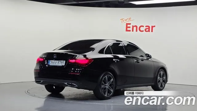 Mercedes-Benz A-Class W177 — Фото автомобиля 2