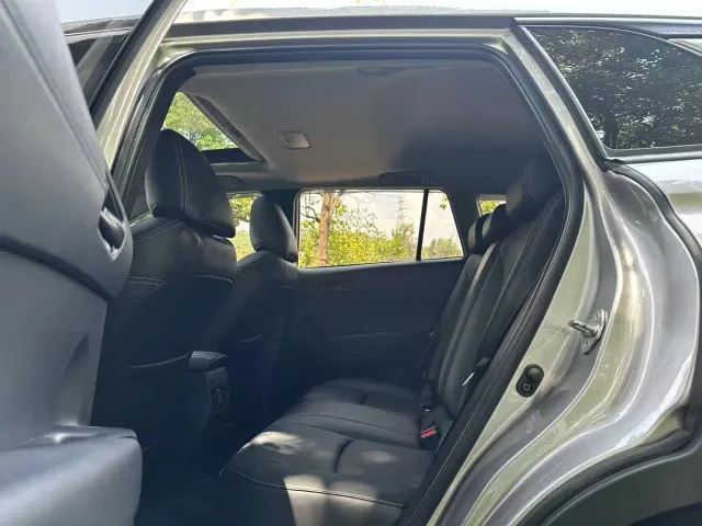 Toyota Corolla Cross — Фото автомобиля 8
