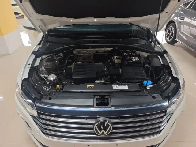 Volkswagen Lavida — Фото автомобиля 19