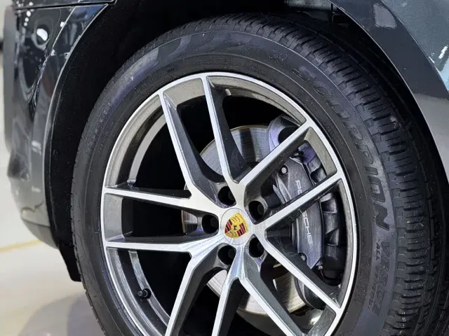 Porsche Macan — Фото автомобиля 14