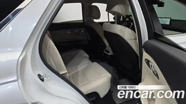 Genesis GV70 — Фото автомобиля 17