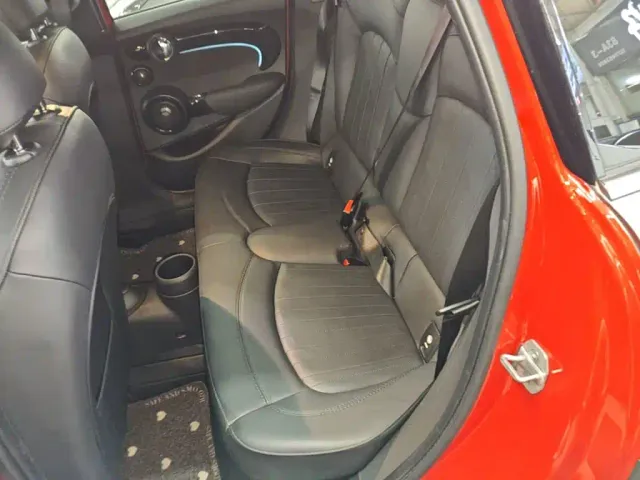 MINI Hatch — Фото автомобиля 16