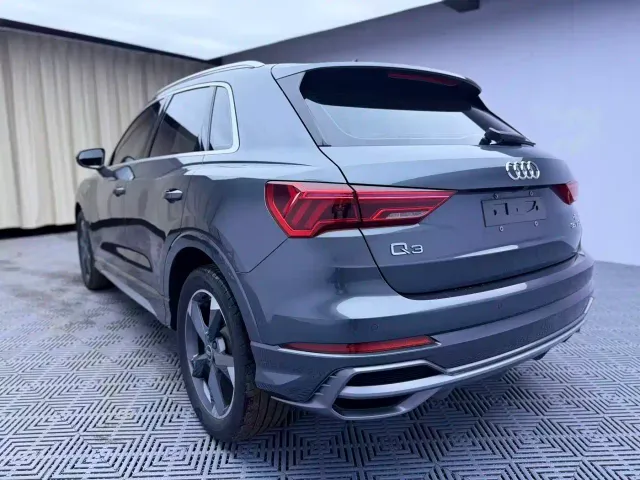 Audi Q3 — Фото автомобиля 9