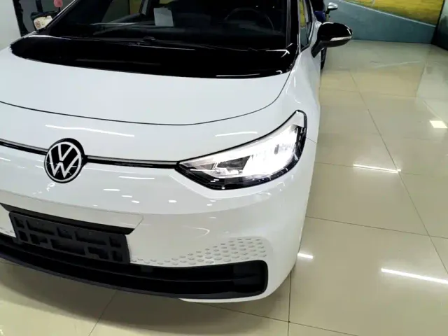 Volkswagen ID.3 — Фото автомобиля 23