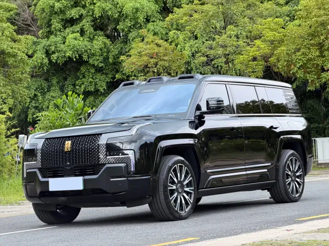 Фотография автомобиля — BYD U8L