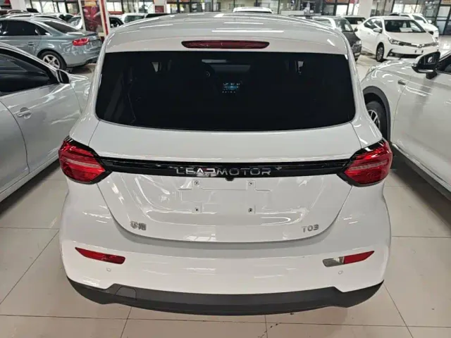 Leapmotor T03 — Фото автомобиля 5