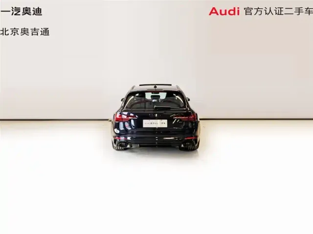 Audi RS 4 — Фото автомобиля 9