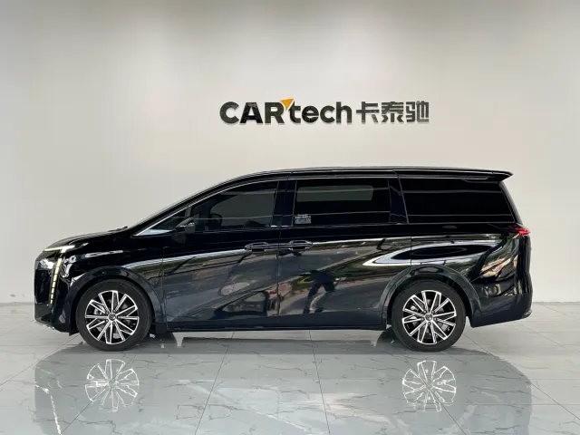 GAC Trumpchi E8 — Фото автомобиля 8