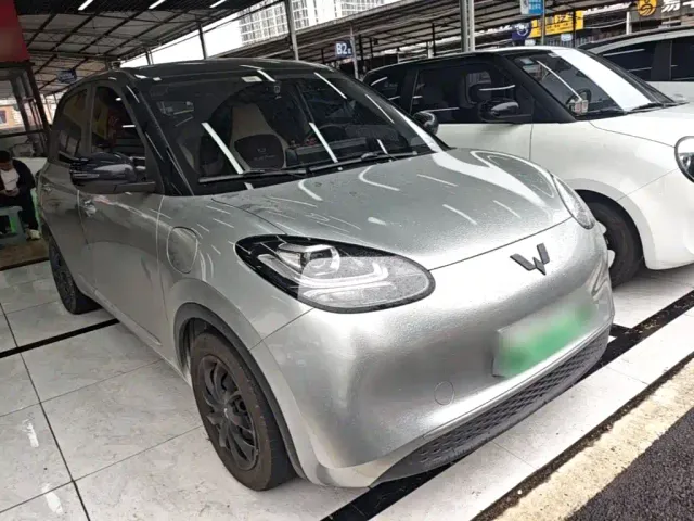 Wuling Bingo — Фото автомобиля 3