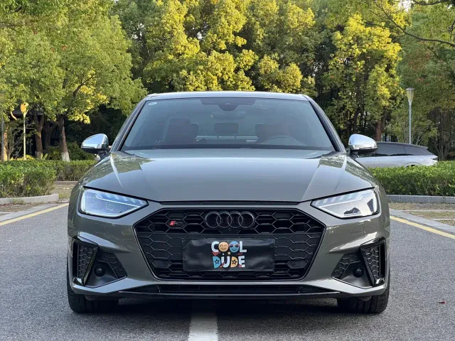 Audi S4 — Фото автомобиля 2