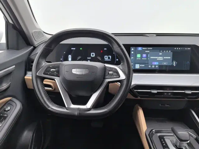 Geely Haoyue PRO — Фото автомобиля 11