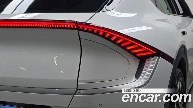 Kia EV6 — Фото автомобиля 23