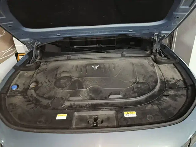 Voyah Auto VOYAH FREE 2021 AWD Standard Range Extender Exclusive Luxury Package — Фото автомобиля 3