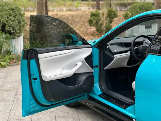 Xiaomi SU7 — Фото автомобиля 5