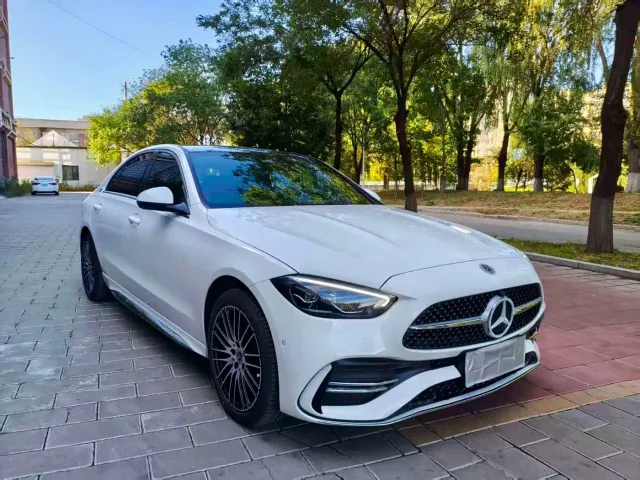 Mercedes-Benz C-Class — Фото автомобиля 2