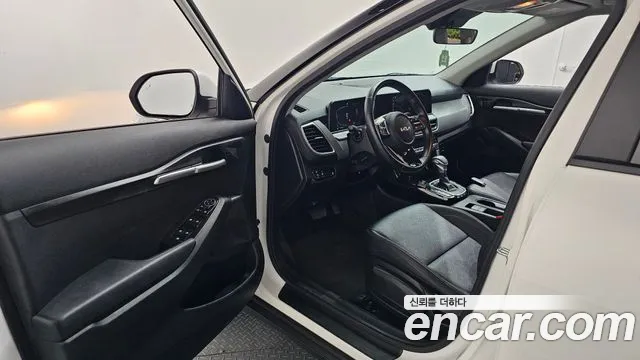 Kia Seltos New — Фото автомобиля 15