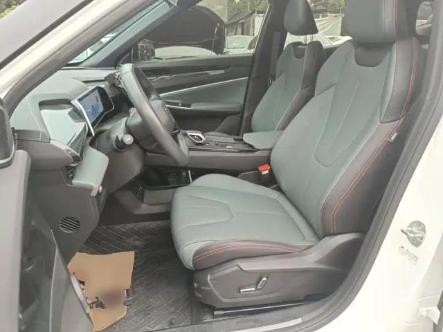 Geely Boyue — Фото автомобиля 14