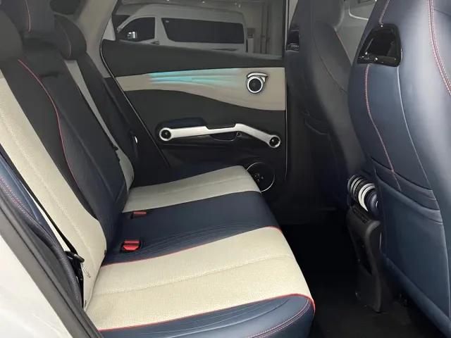 BYD Yuan PLUS — Фото автомобиля 12