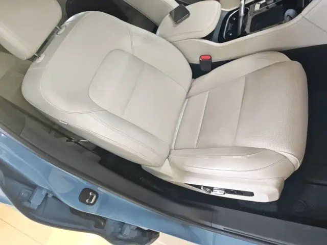 Li Auto ONE — Фото автомобиля 24