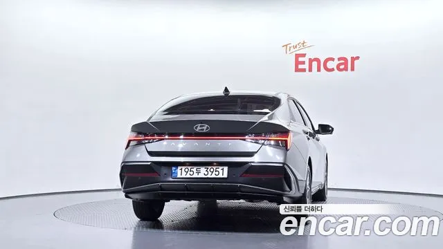 Hyundai AVANTE Новый Avante (CN7) — Фото автомобиля 4