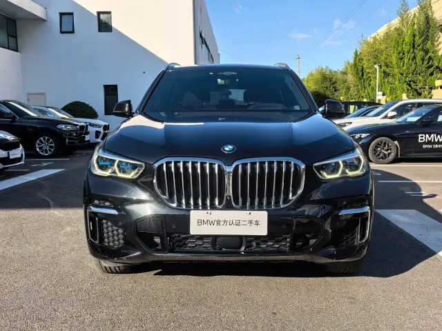 BMW X5 — Фото автомобиля 3