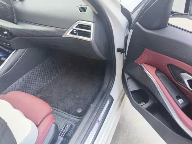 BMW 3 Series — Фото автомобиля 12