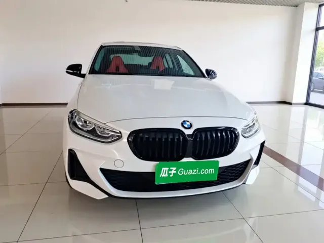 BMW 1 Series — Фото автомобиля 2