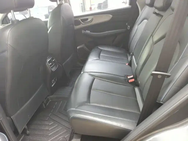 Roewe RX5 — Фото автомобиля 16
