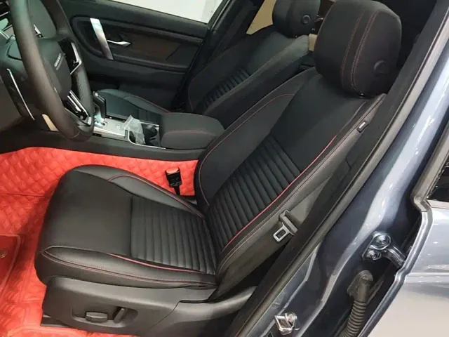 Land Rover Discovery Sport — Фото автомобиля 14