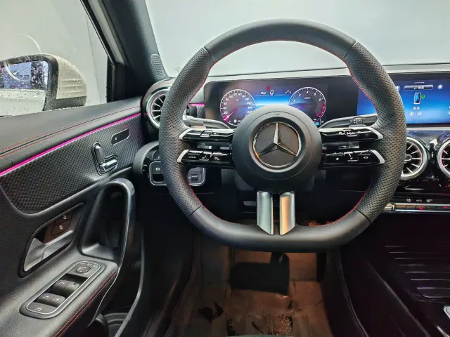 Mercedes-Benz A-Class — Фото автомобиля 8