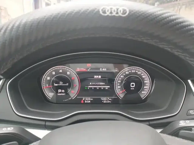 Audi Audi Q5L 2024 Model 40 TFSI Fashion Dynamic — Фото автомобиля 4