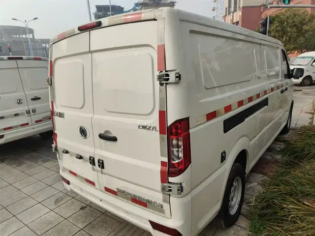 Dongfeng Yufeng EM27 — Фото автомобиля 6