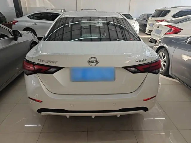 Nissan Sylphy — Фото автомобиля 5
