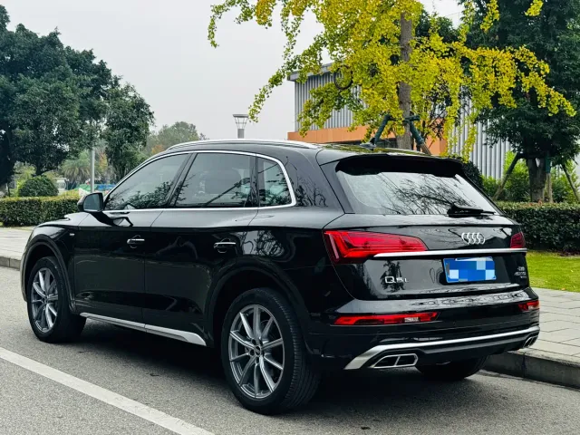Audi Q5L — Фото автомобиля 7