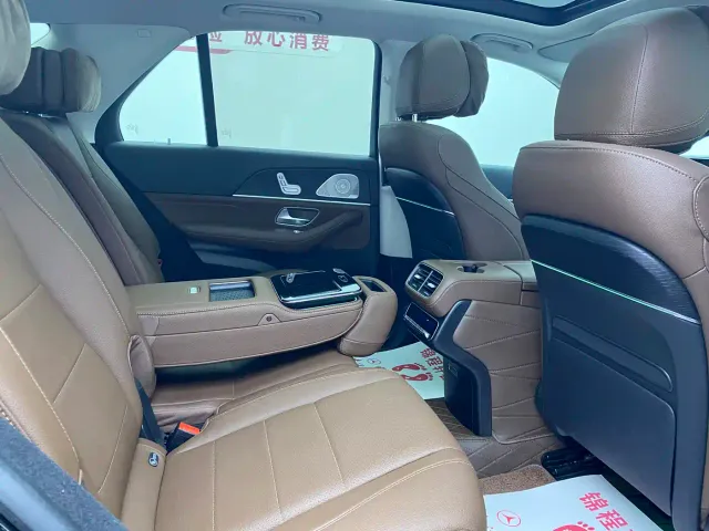 Mercedes-Benz GLE-Class — Фото автомобиля 21