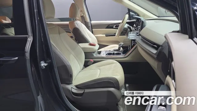 Kia Canival Carnival 4 поколение Бензин 9 мест Prestige — Фото автомобиля 26