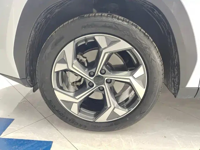 Geely Boyue L — Фото автомобиля 6