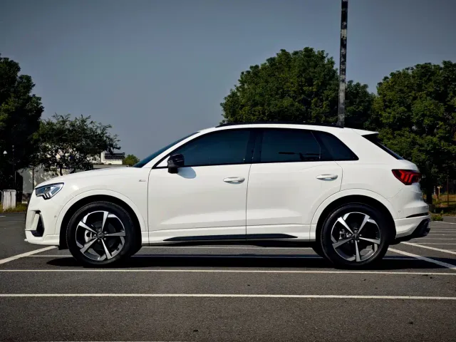 Audi Q3 — Фото автомобиля 4