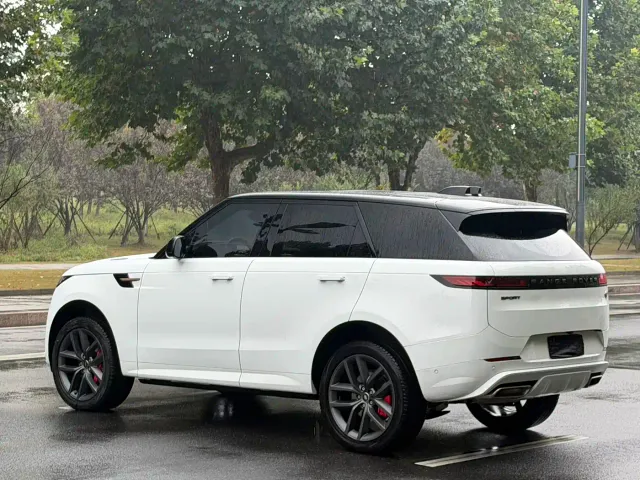 Land Rover Range Rover Sport 2025 400PS Dynamic SE — Фото автомобиля 7
