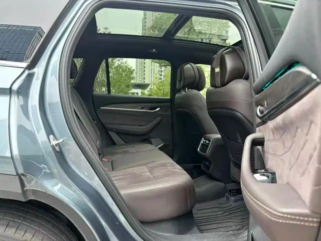 Geely Xingyue L — Фото автомобиля 12