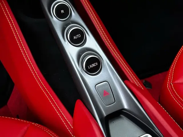 Ferrari F8 — Фото автомобиля 21