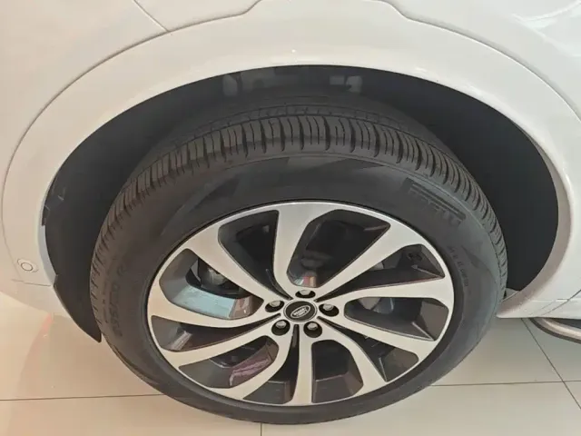 Land Rover Discovery Sport — Фото автомобиля 22