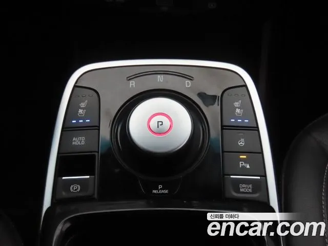 Kia Niro — Фото автомобиля 12