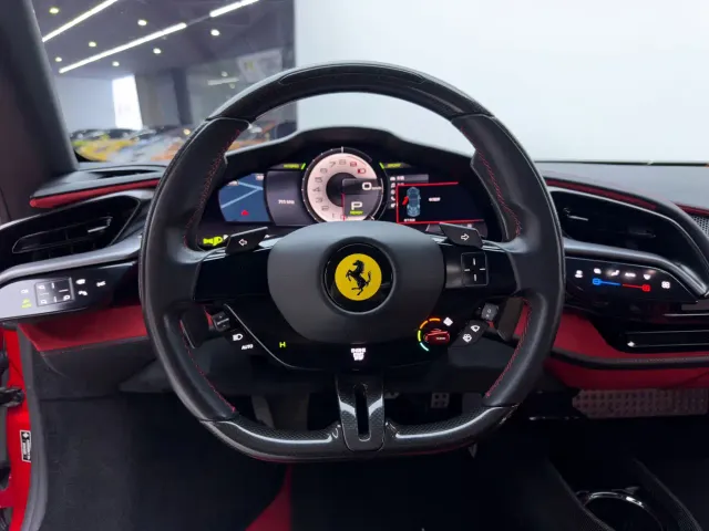 Ferrari SF90 — Фото автомобиля 26