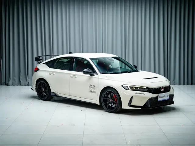 Honda Civic — Фото автомобиля 3