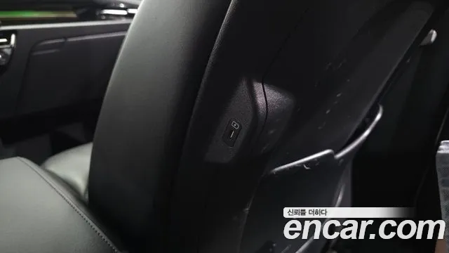 Kia Niro All Niro EV Air — Фото автомобиля 30