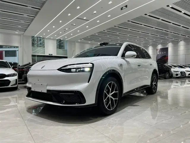 Фотография автомобиля — Aito M6